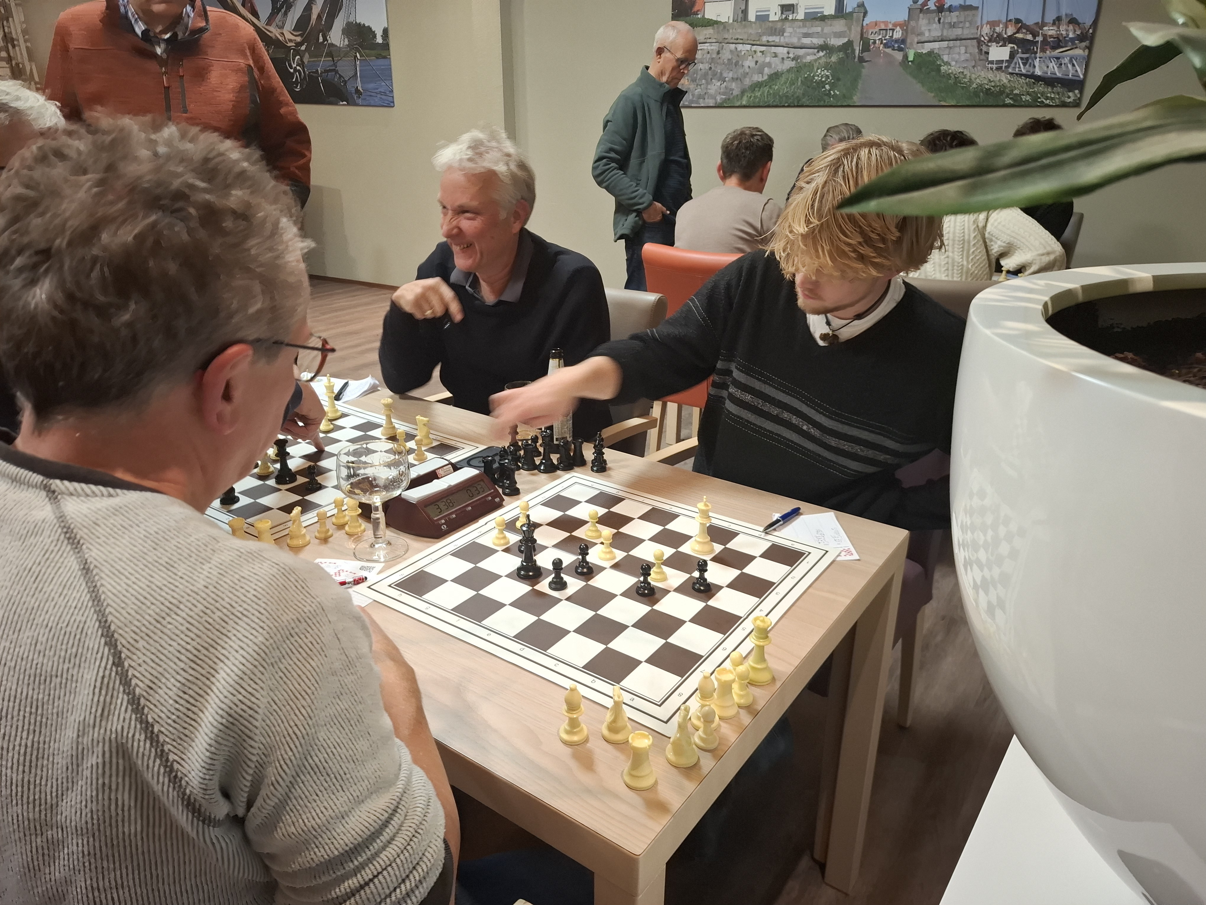Aloys Vs Efraim