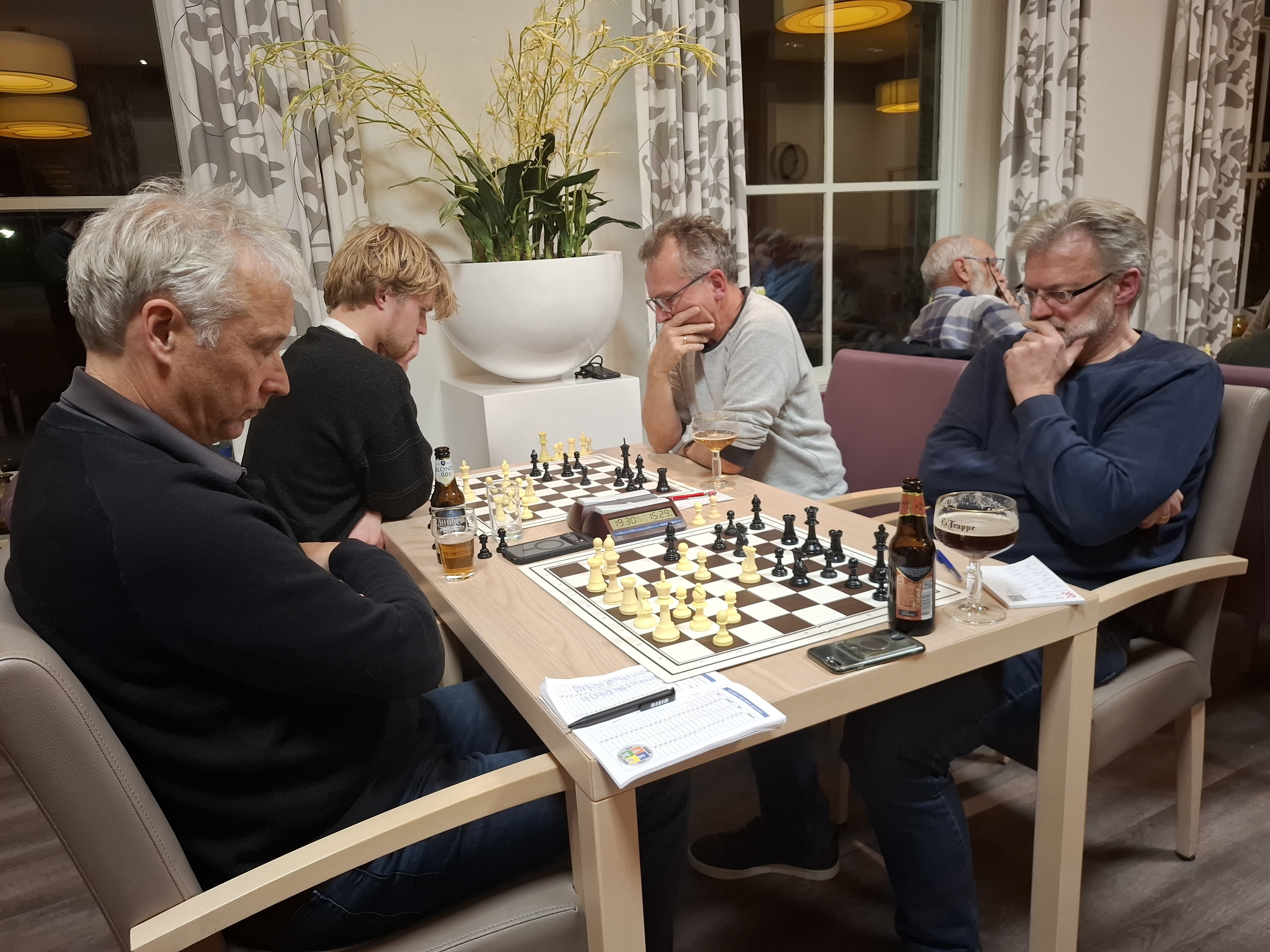 Jeroen Vs Sjaak